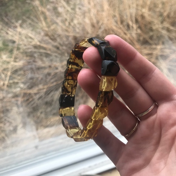 Red Amber bracelet - Picture 4 of 4